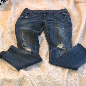 Ana sz 12 distressed skinny jeans